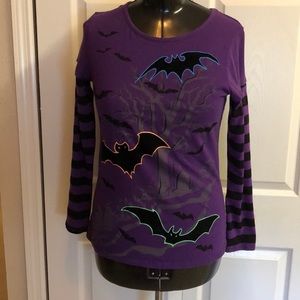 NWOT HALLOWEEN JR PLUS SIZED T (XXL) FELTED BATS
